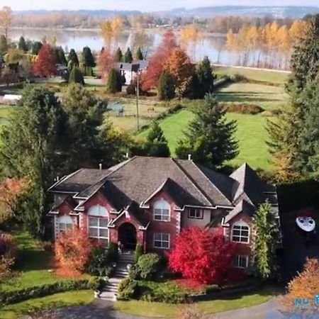 Pitt Meadows Cedar Manor Bed And Breakfast מראה חיצוני תמונה